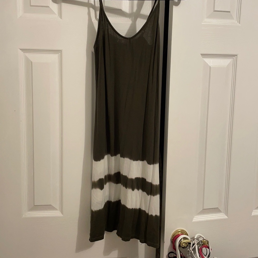 Tie/dye dark green cotton flowy dress